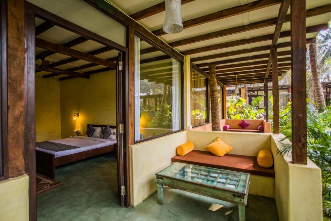 Devarya Wellness Beach Resort Morjim Exterior photo